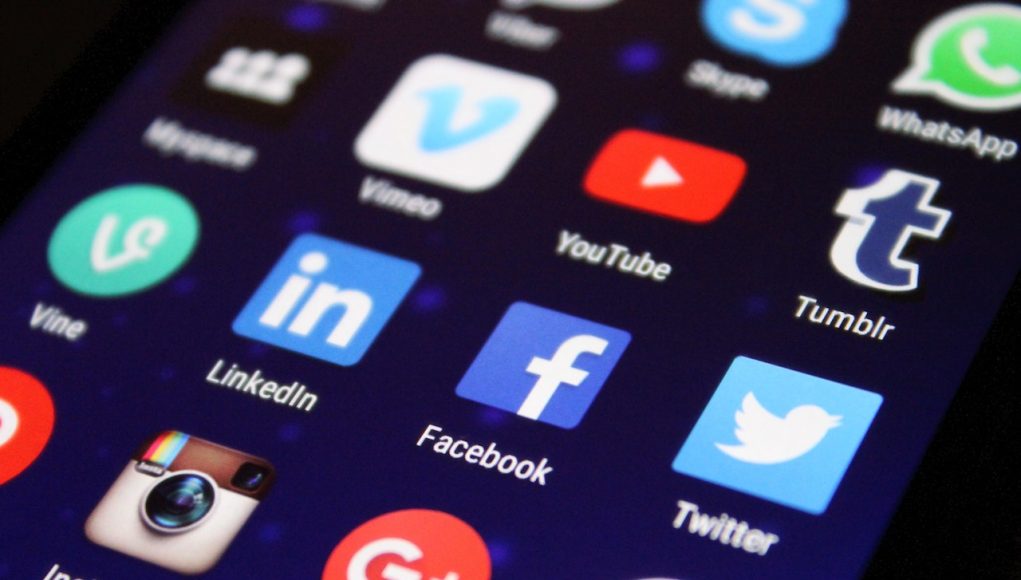 Sosyal Medya Yönetimi İçin Etkili Araç: SMM Panelleri smm panel