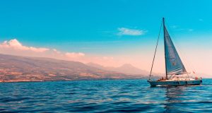 Denizin Tadını Çıkarın: Fethiye ve Göcek’te Tekne Kiralamanın Keyfi alohasailingtr.com1